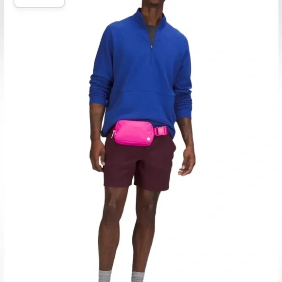 Lululemon Everywhere Belt Bag Crossbody 1L - SONIC PINK. - NWT - Picture 5 of 7